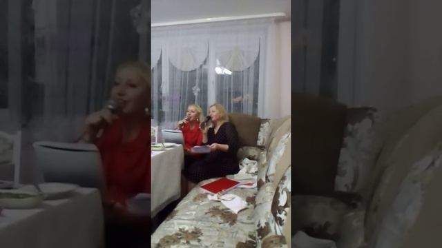 Мы с сестричкой поём смотреть онлайн