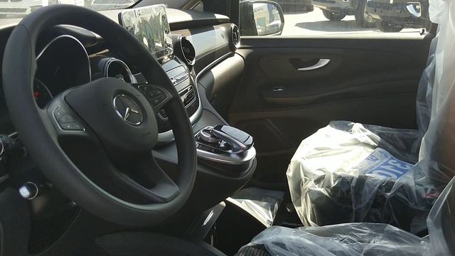 Carnation Fzco Mercedes Benz V250 2020YM