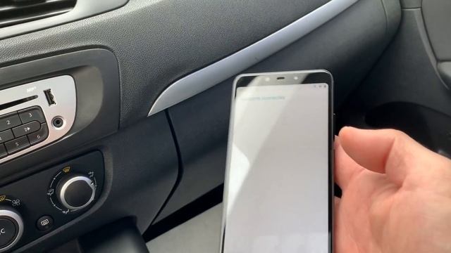 Renault Scénic 3, Megane 3, Kangoo...Associer son téléphone Bluetooth, comment ça marche? смотреть онлайн