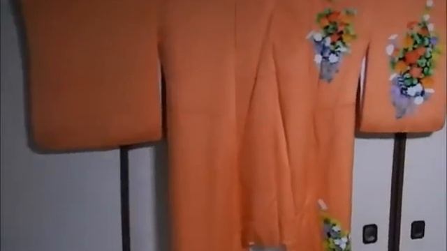 How to get kimono at good bargain price! 着物は古着屋さんで смотреть онлайн