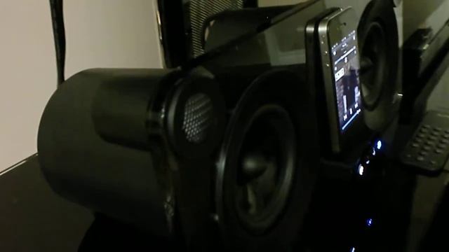 iHome studio series ipod/iphone docking station demonstration смотреть онлайн