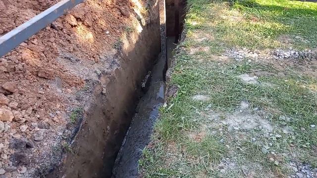 Как надежно установить столбы под ворота и калитку своими руками.