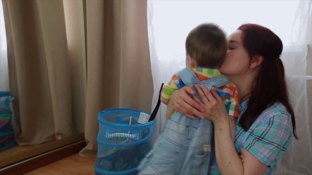 Игровой манеж для ребенка и кроватка домик 2 в 1 смотреть онлайн