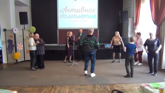 РЕТРО ДУЭТ ДВА ПОКОЛЕНИЯ КТО ТЕБЕ СКАЗАЛ! КЛУБ ЭДЕЛЬВЕЙС ЦКИ! смотреть онлайн