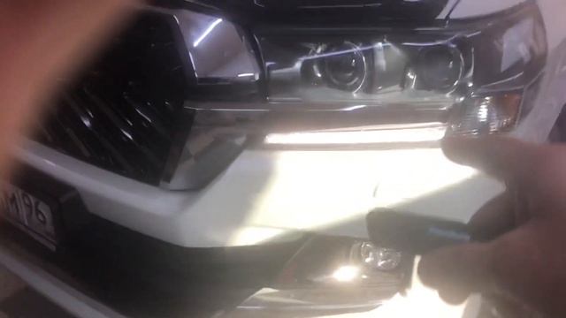 Toyota Land Cruiser 200 смотреть онлайн
