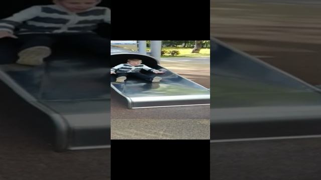 скатился с горки трубы! (смешно 🤣🤣🤣)