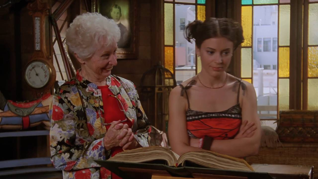 Зачарованные, 2 сезон, 17 серия (сериал) смотреть онлайн