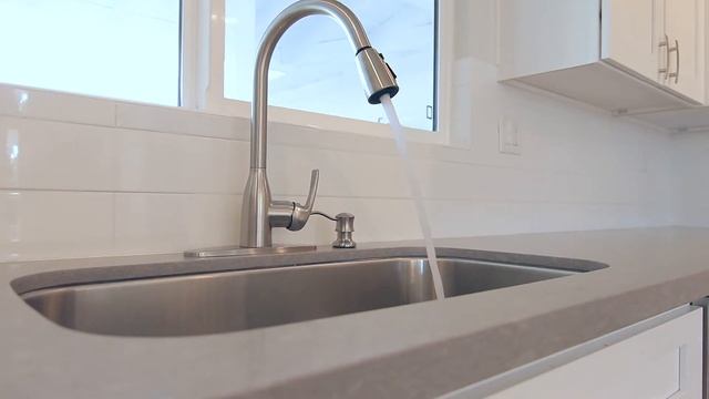 20042 Lassen Street - Chatsworth, CA 91311 смотреть онлайн