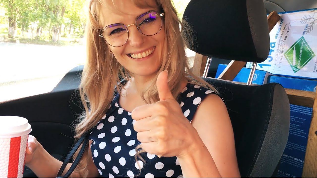 ПРИКУРИВАЕМ С МАРИНОЙ :)