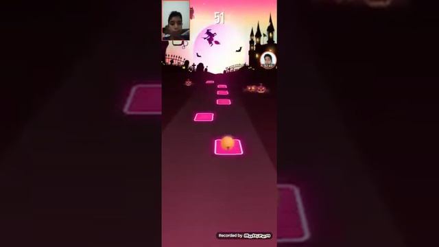Tiles hops o jogo da bolinha... смотреть онлайн