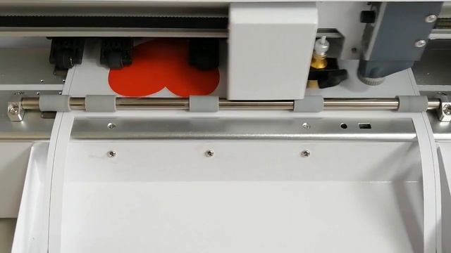 Изготовление открытки к 14 февраля, резка картона 300гр м2 Режущий плоттер каттер DigiCUT330 смотреть онлайн