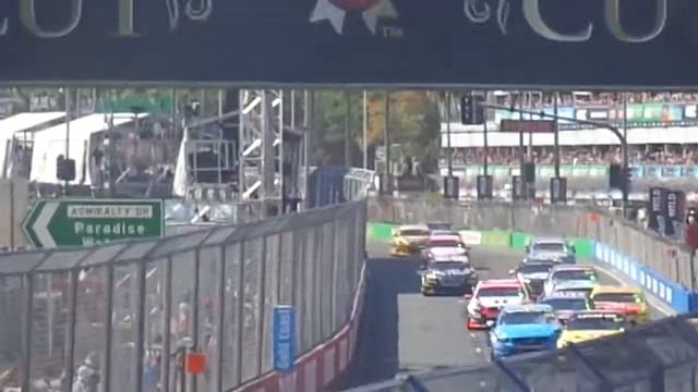 2014 v8 supercar start- gold coast смотреть онлайн