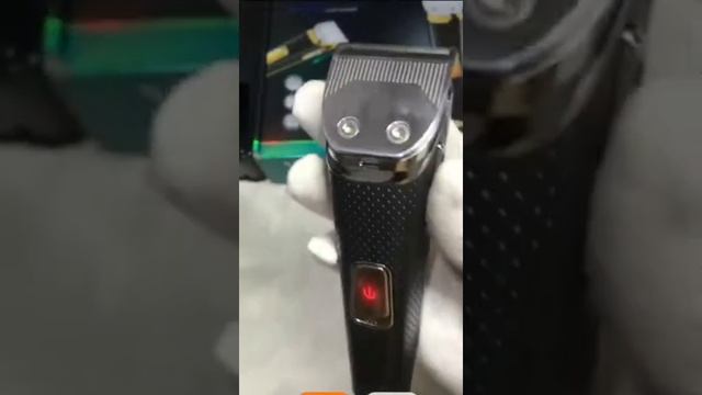 Vgr электрический usb триммер для волос, аккумуляторный беспроводной бороды, 0 регулируемая головка смотреть онлайн