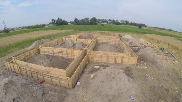 Постройка дома Фундамент день 8 смотреть онлайн