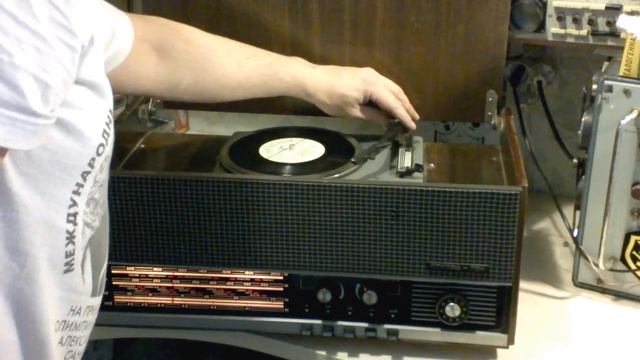 Радиола Рекорд 354 ламповая + бонус-инструкция по профилактике смотреть онлайн