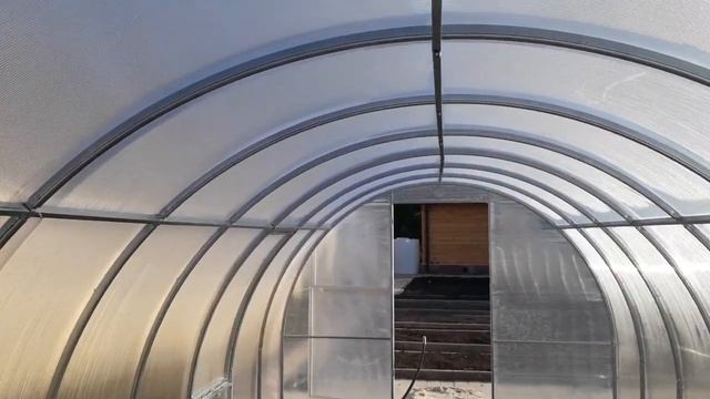 Теплица усиленная оцинкованная "Дачница" с СПК 6 мм. смотреть онлайн