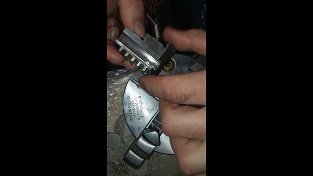Польский Четырехкулачковый токарный патрон 3704- 125мм смотреть онлайн