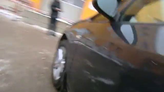 Раскладка листовок под дворники автомобилей смотреть онлайн