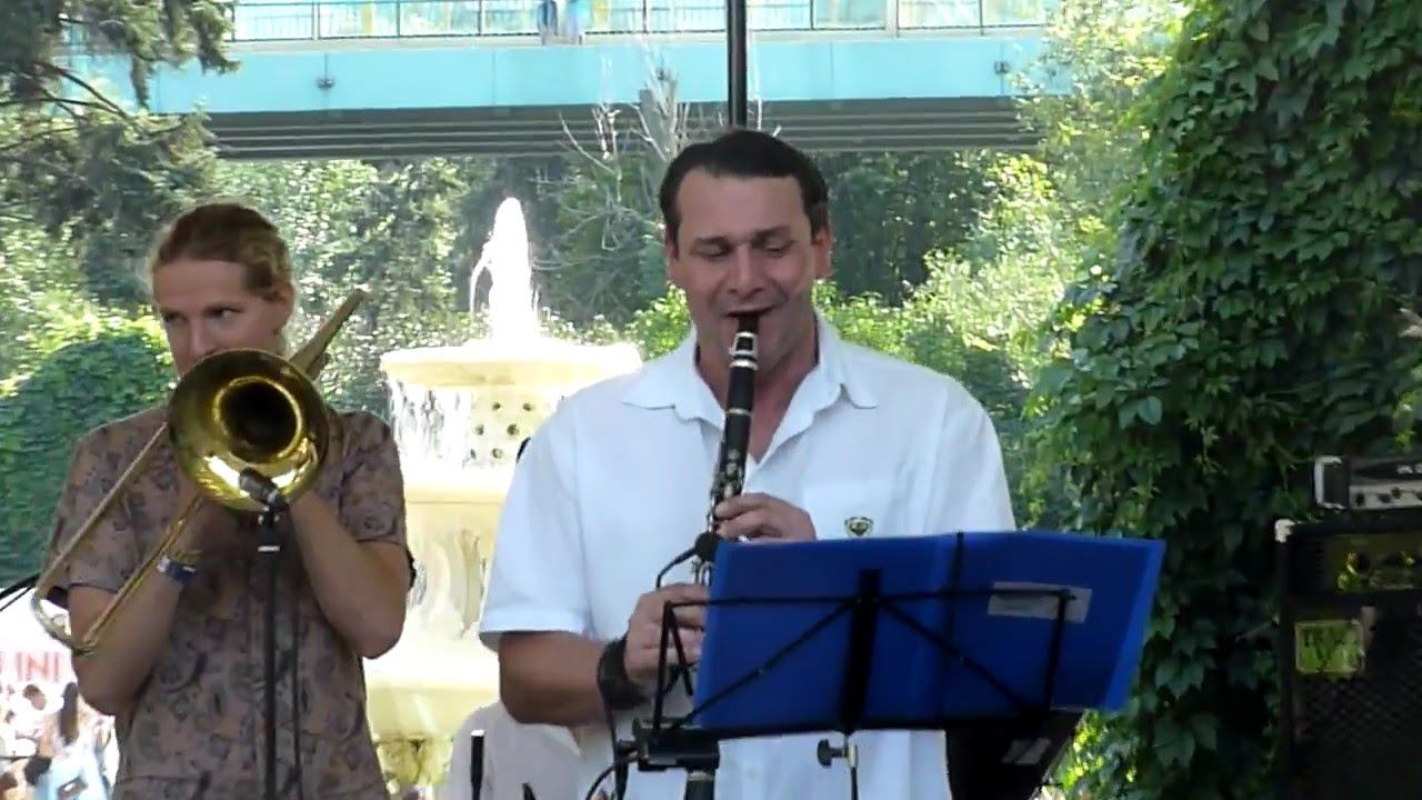 Bubamara Brass Band на фестивале Афиша-Еда смотреть онлайн