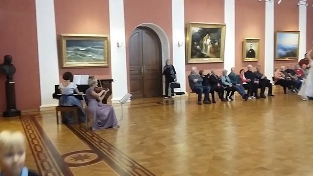 Бальные танцы в Художественном музее Ярославля смотреть онлайн