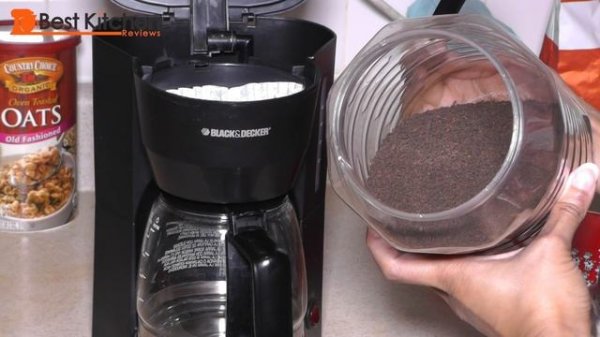 Black and Decker Coffee Maker Review - DCM600W 5-Cup Drip Coffeemaker