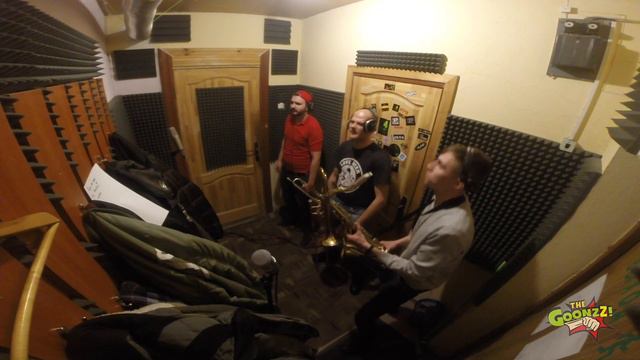 The GoonzZ На радость рабочему классу! 2 cam Хата 44 Live смотреть онлайн
