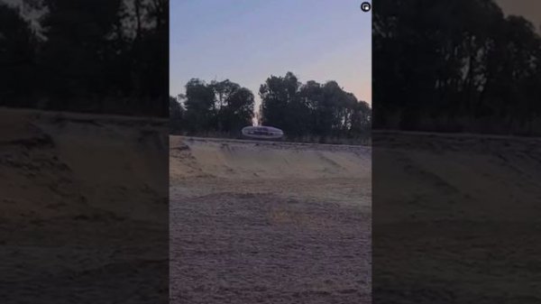 Дрон с защитой от дронов.