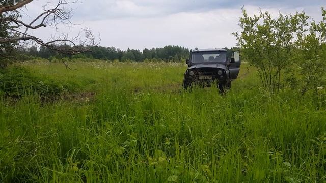 Уаз-Тема. Первый выезд, нашли лужу смотреть онлайн