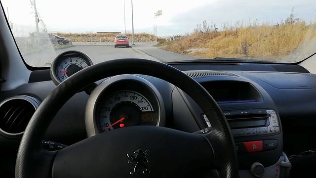 Пежо 107 (2009), 1.0, 68 л.с. Роботизированная коробка передач. Стоит ли брать на вторичном рынке? смотреть онлайн