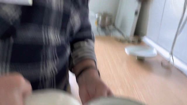 КАК ПРАВИЛЬНО КИПЯТИТЬ МОЛОКО?! смотреть онлайн