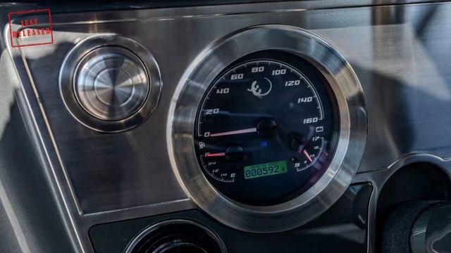 1970 Chevy Suburban Customized Makes 1,000 HP, Costs $1.1 Million смотреть онлайн