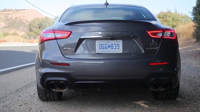 Maserati Ghibli SQ4 GranSport: Pretend the Giulia QF doesn't exist and maybe this makes sense смотреть онлайн