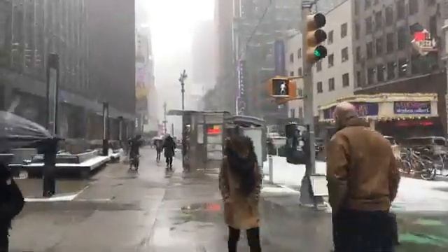 NYC Snow Walk | Rockefeller Center, Bryant Park, Times Square (December 16, 2022)