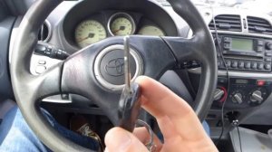 Тойота Рав4 изготовление дубликата чип ключа зажигания Рав 4 Rav Toyota rav4 Remote key programming