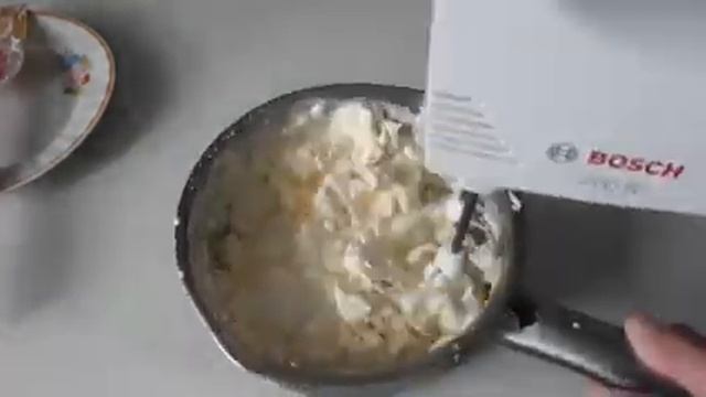 МЕРЕНГОВЫЙ РУЛЕТ смотреть онлайн