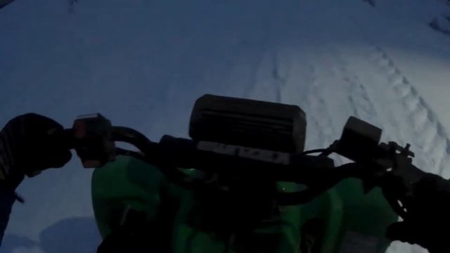 ДРИФТ НА КВАДРОЦИКЛЕ. УЛЕТЕЛ ПАССАЖИР С КВАДРОЦИКЛА? ЖЕСТЬ. НОЧНОЙ ДРИФТ смотреть онлайн