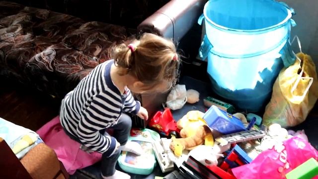 VLOG едем на дачу, не были 8 месяцев, косим траву, нашли старые игрушки