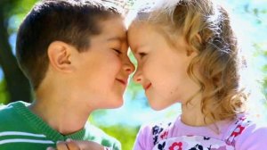 Девочка и мальчик.