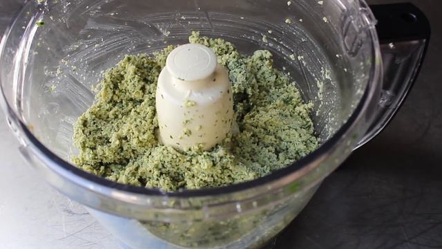 How to Make Falafel - Crispy Fried Garbanzo Bean/Chickpea Fritter Recipe смотреть онлайн