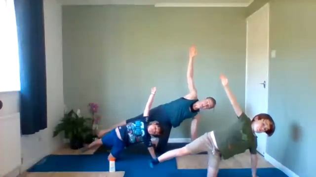 Family Pilates #12 смотреть онлайн