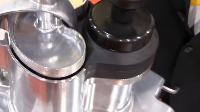 Robot Coupe® CL50 Gourmet Food Processor смотреть онлайн