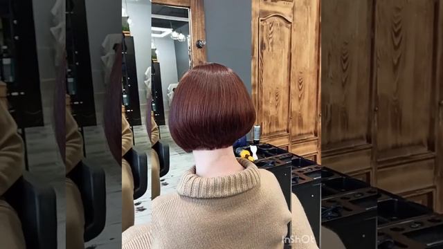 Стрижка короткий градуированный Боб Haircut short graduated bob#стрижка#градуированныйбоб#haircutbo смотреть онлайн