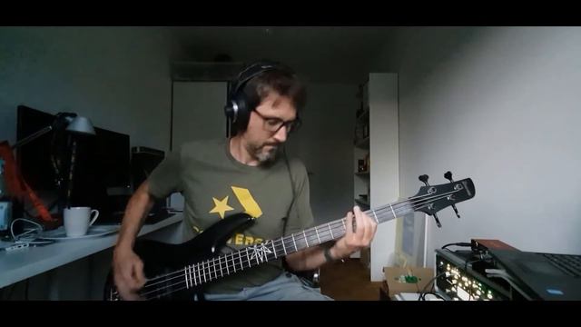 Killswitch Engage - My Curse Bass Cover смотреть онлайн