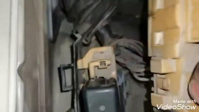 Замена силового предохранителя 120 ампер JZX/GX100 марк 2/чайзер/креста смотреть онлайн