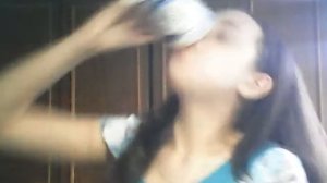 Выпила 2 литра воды за 10 минут?! Мне стало плохо!