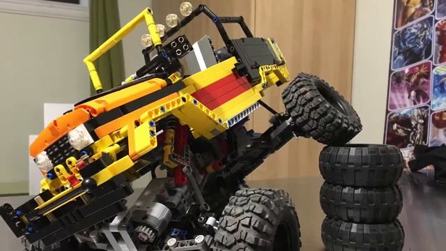 Lego Land Cruiser FJ40 Crawler