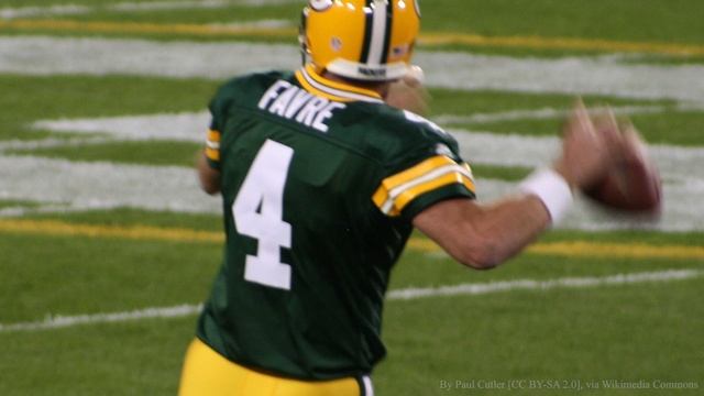Why Do American Football Quarterbacks Say "Hut Hut Hike!"? смотреть онлайн