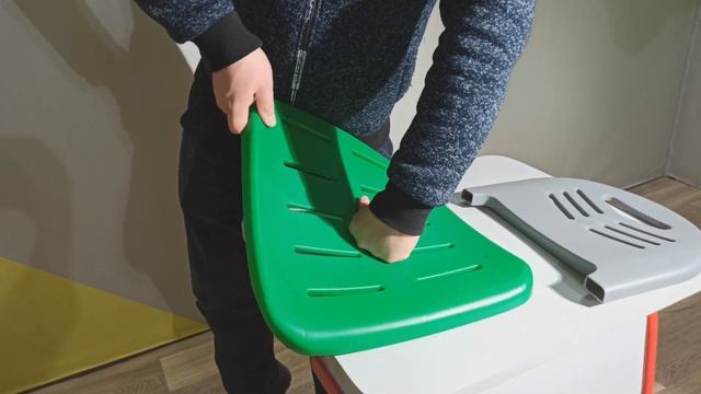 Новинка нашего производства – пластиковые спинки и сиденья для ученического стула. смотреть онлайн