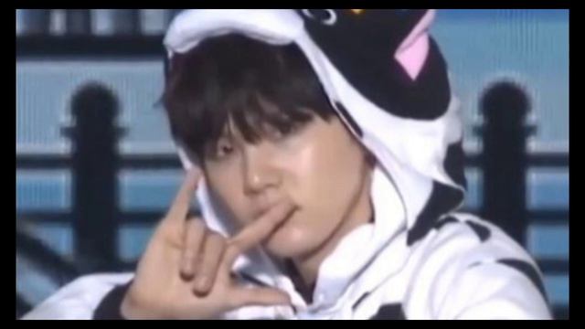 ?танцуй если знаешь этот k-pop танец?кейпоперы в студию смотреть онлайн