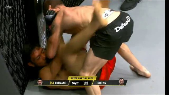 Lito Adiwang vs Jarred Brooks смотреть онлайн